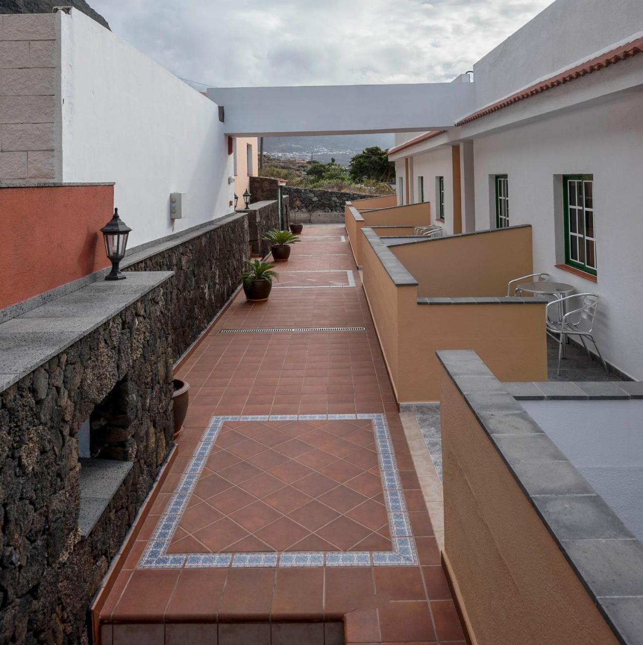 Apartamentos Las Casitas Frontera Kültér fotó